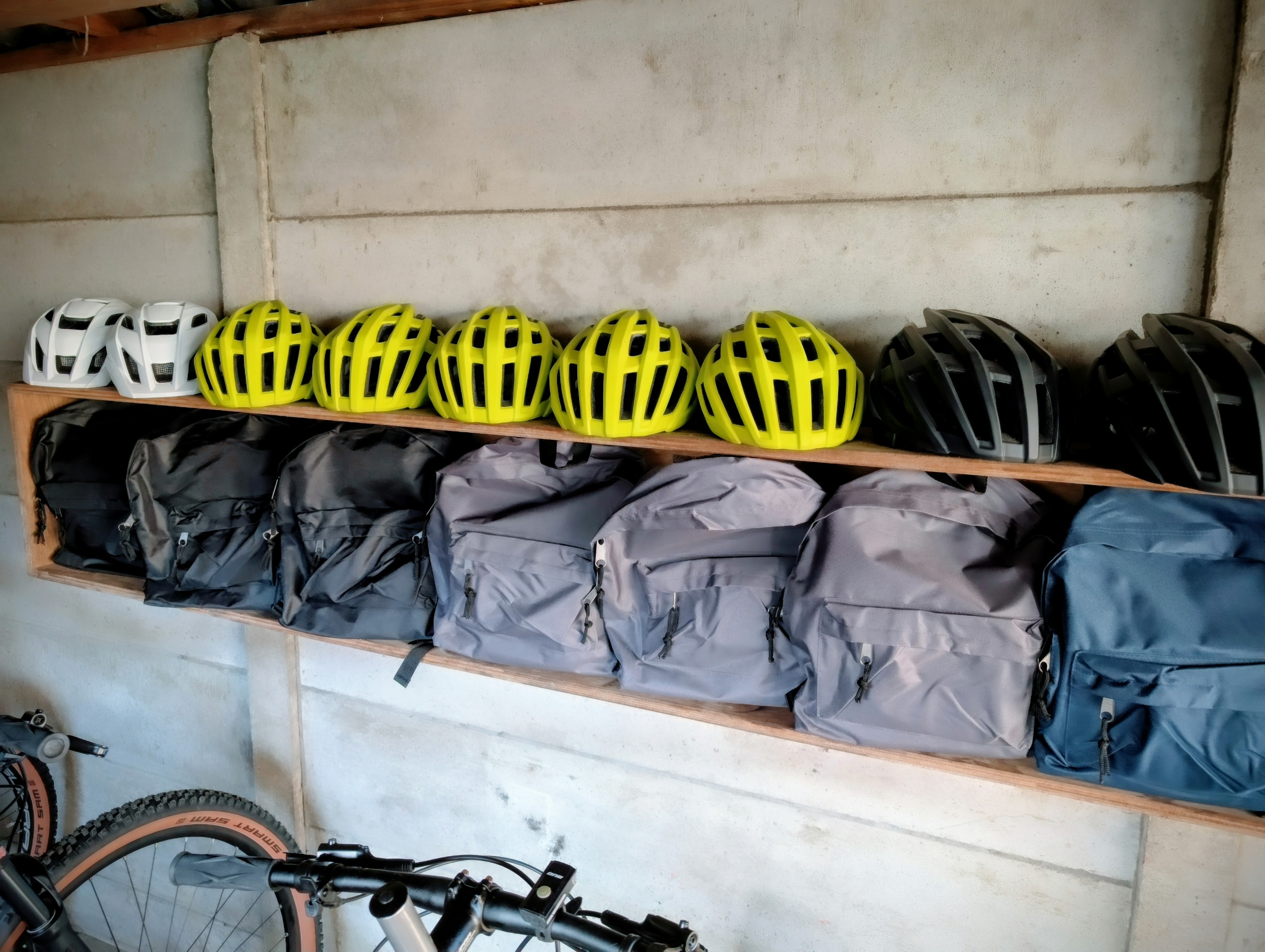 Helmets and emergency kit of MTB Twente